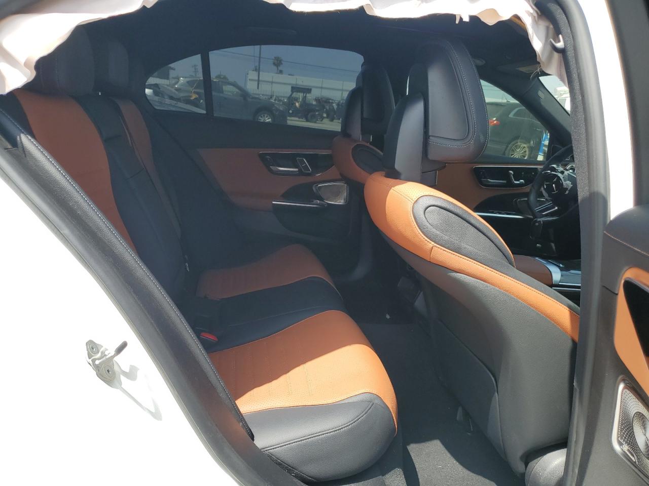 W1KAF4GB5NR010582 2022 Mercedes-Benz C 300