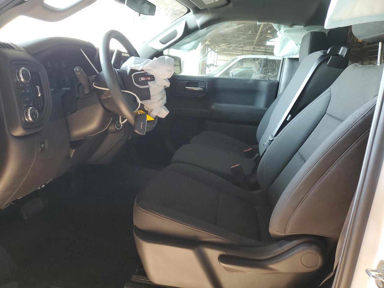 3GTNUAEK3RG220915 2024 GMC Sierra K1500