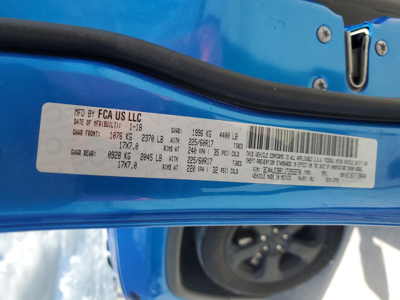 3C4NJCBB1JT293270 2018 Jeep Compass Latitude