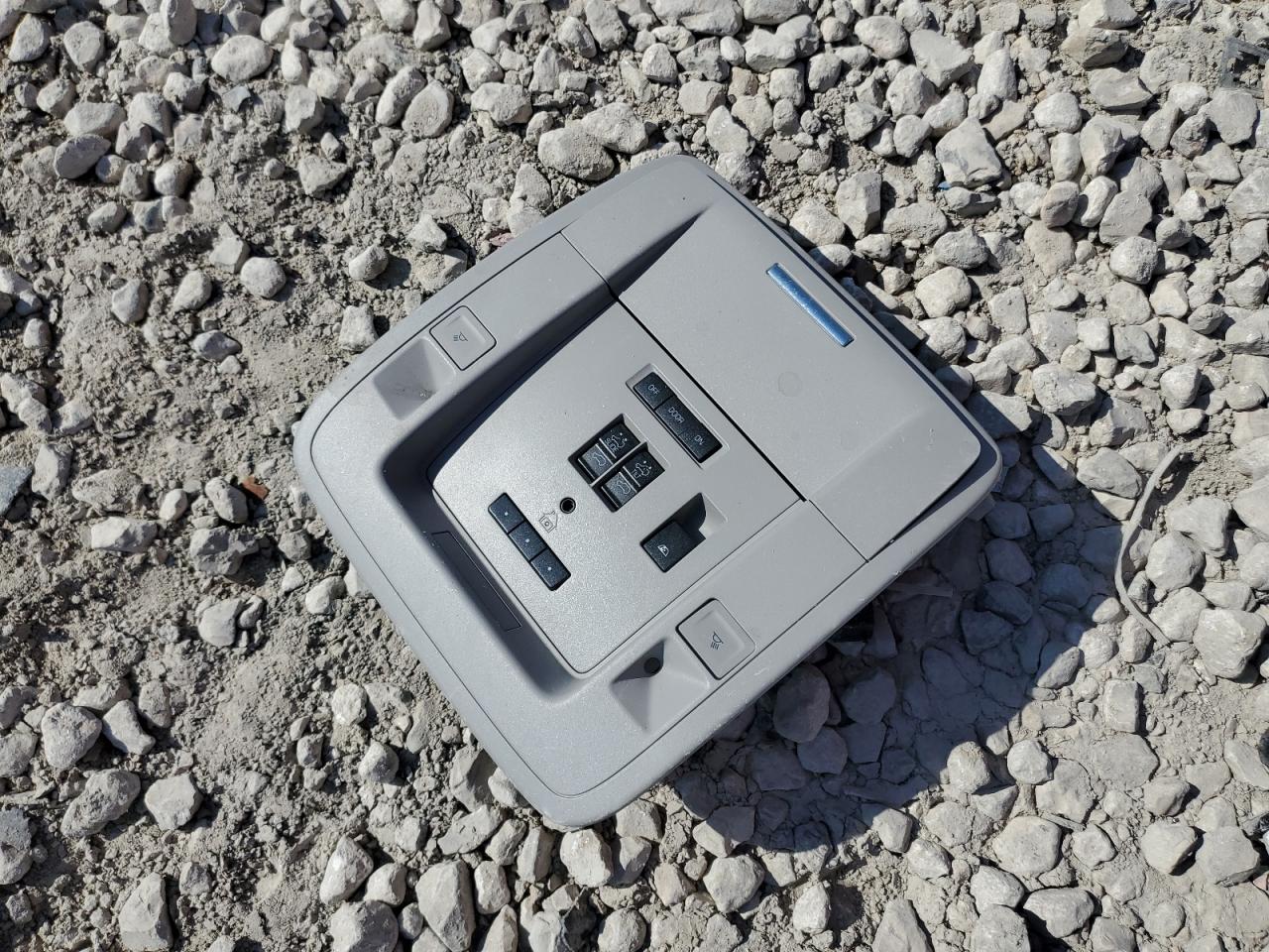 1GT12UEY6JF146308 2018 GMC Sierra K2500 Denali