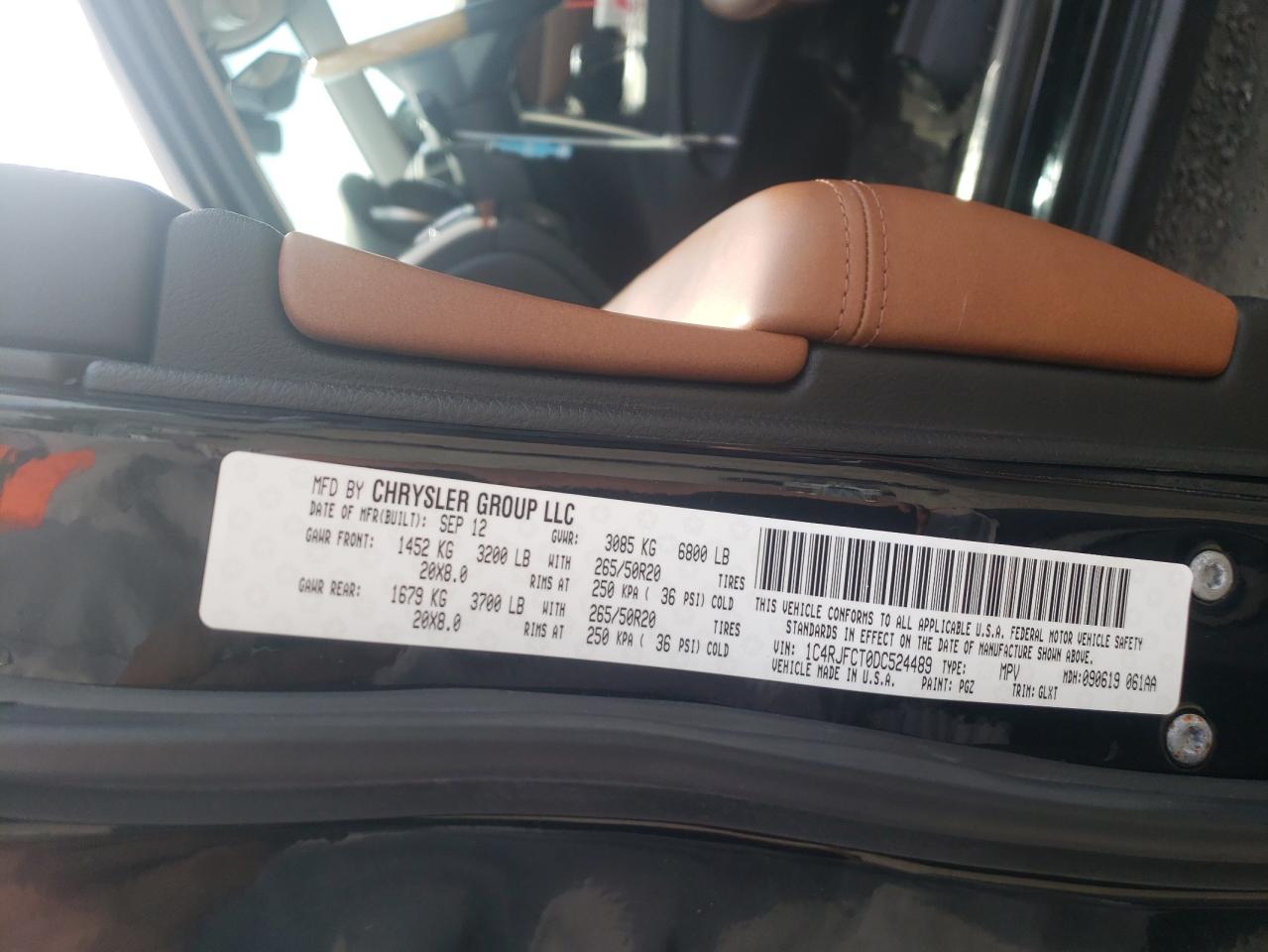 1C4RJFCT0DC524489 2013 Jeep Grand Cherokee Overland