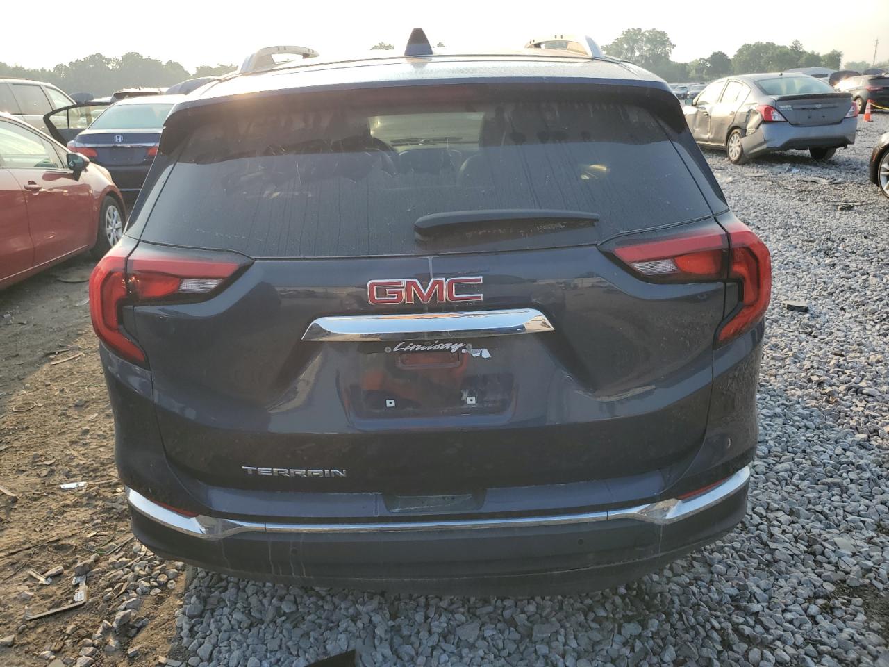 3GKALPEV8KL227570 2019 GMC Terrain Slt