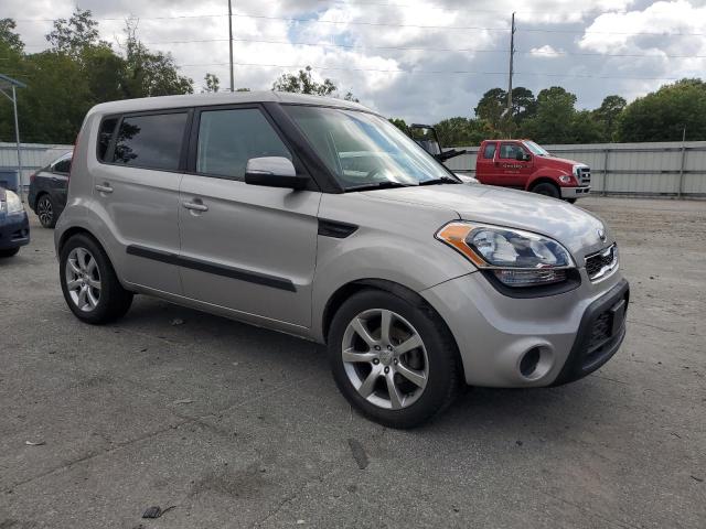 2013 Kia Soul + VIN: KNDJT2A68D7557472 Lot: 58558904