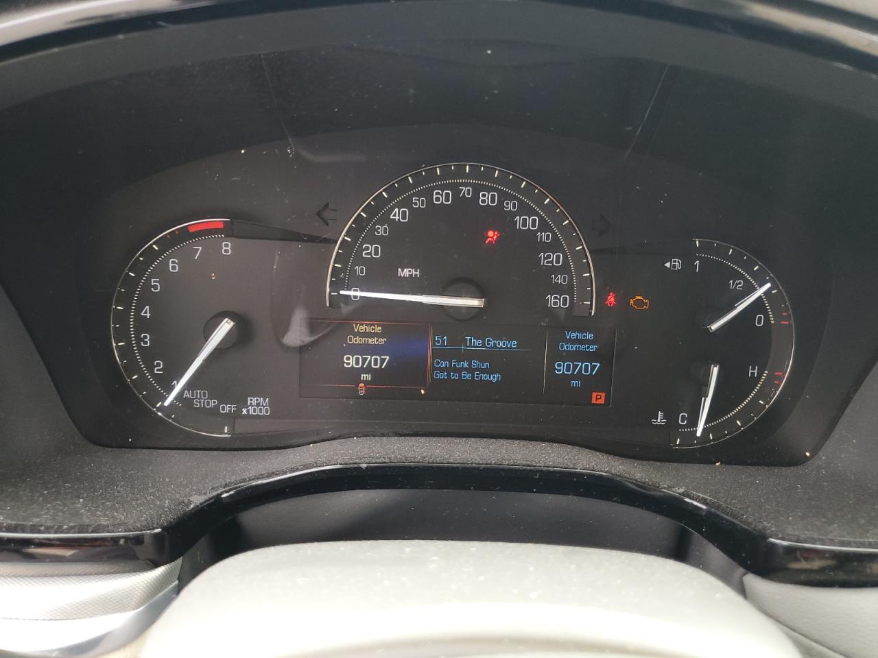 1GYKNCRS3JZ207988 2018 Cadillac Xt5 Luxury