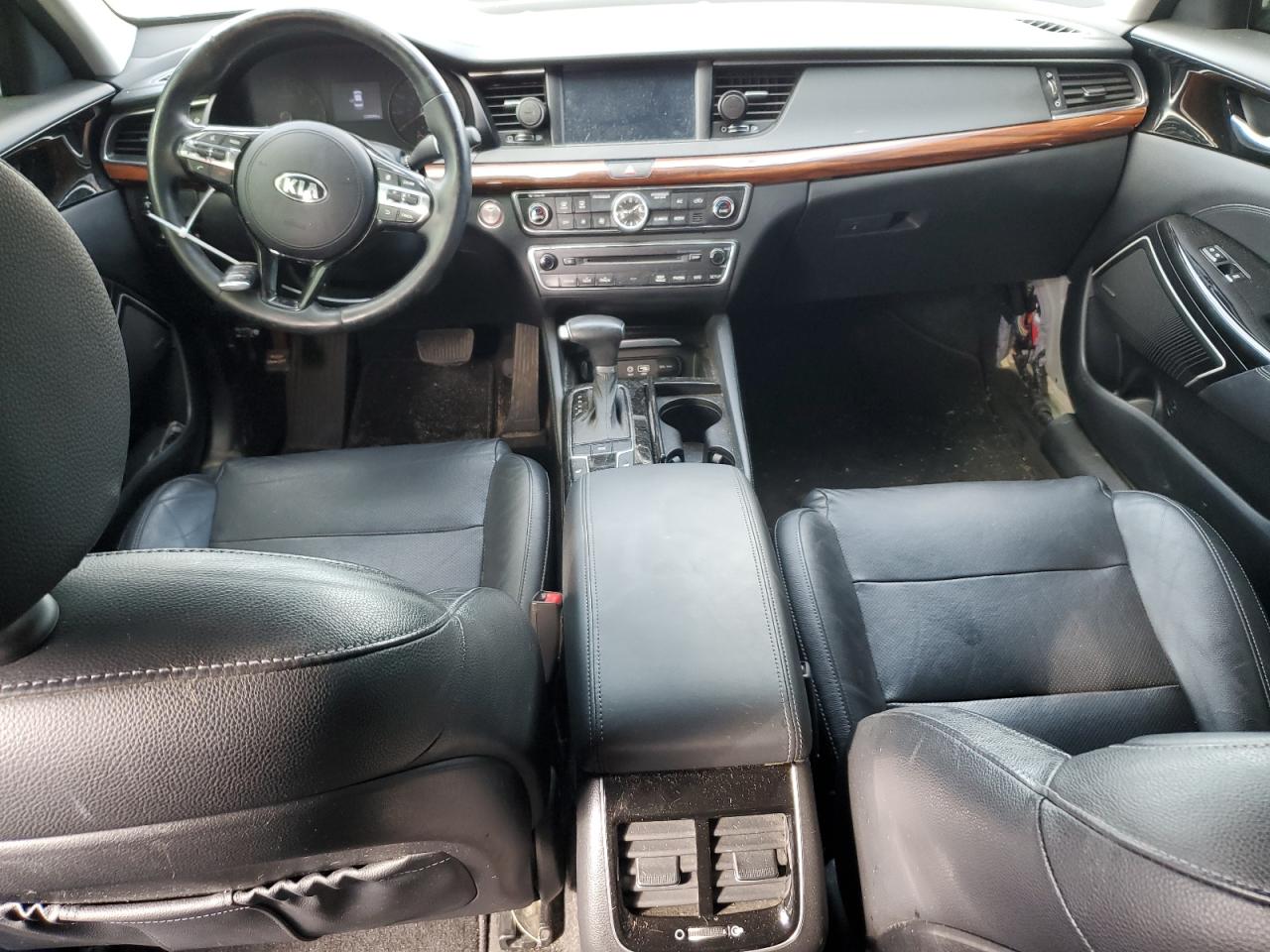 KNALC4J16H5041537 2017 Kia Cadenza Premium