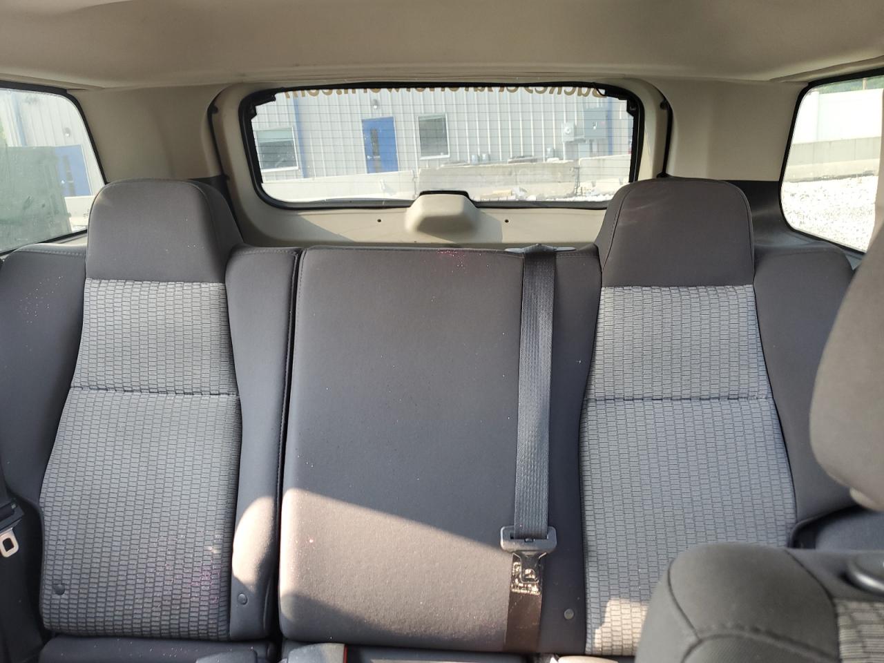 1J4PR4GK7AC148661 2010 Jeep Grand Cherokee Laredo