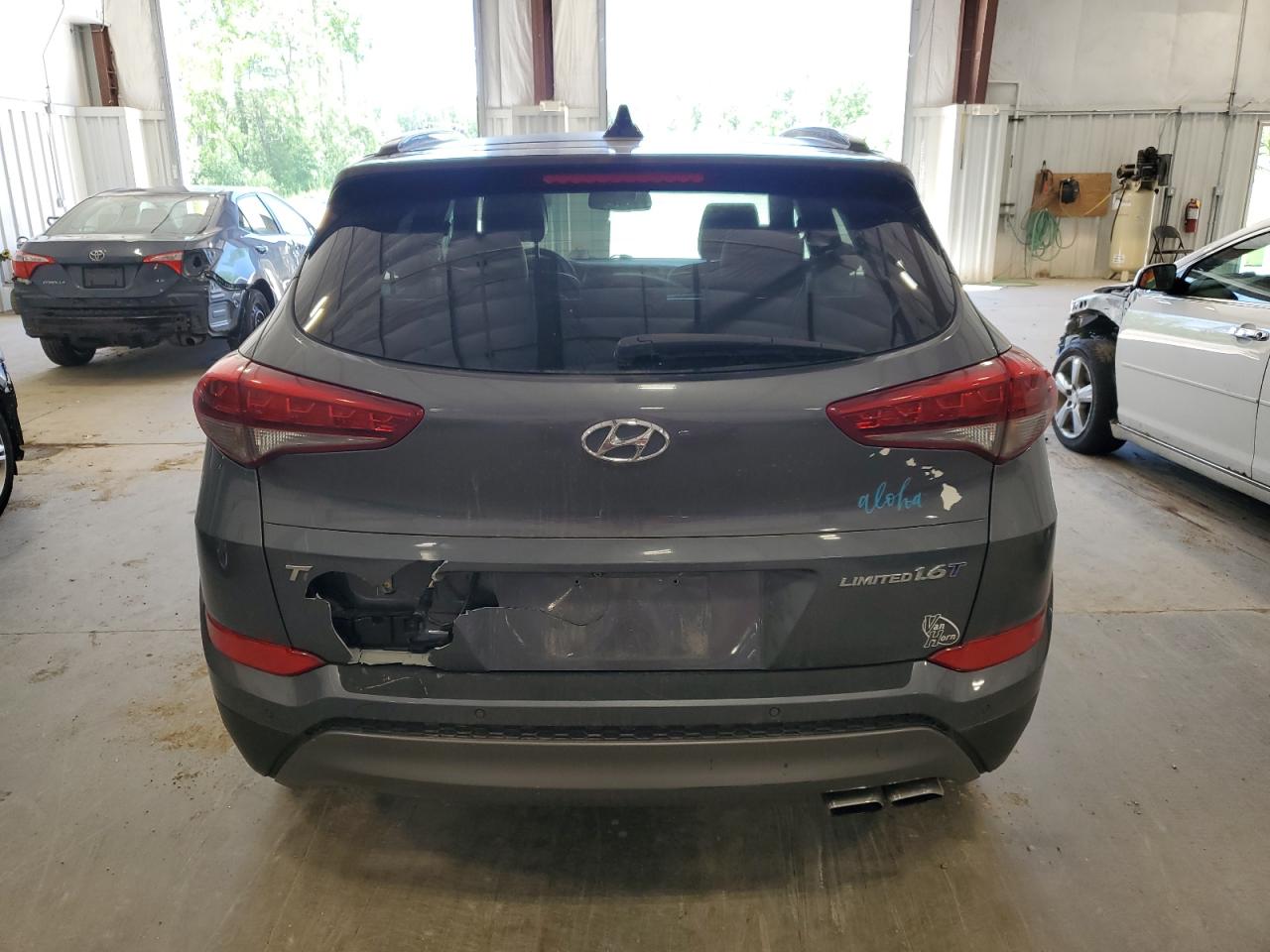 KM8J33A23GU180781 2016 Hyundai Tucson Limited