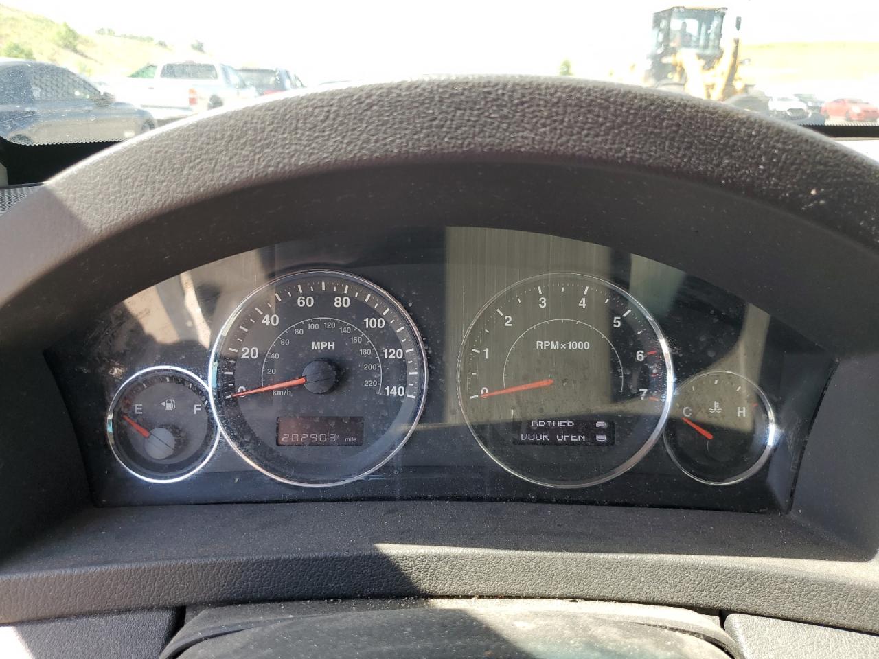 1J8GS48KX8C114130 2008 Jeep Grand Cherokee Laredo