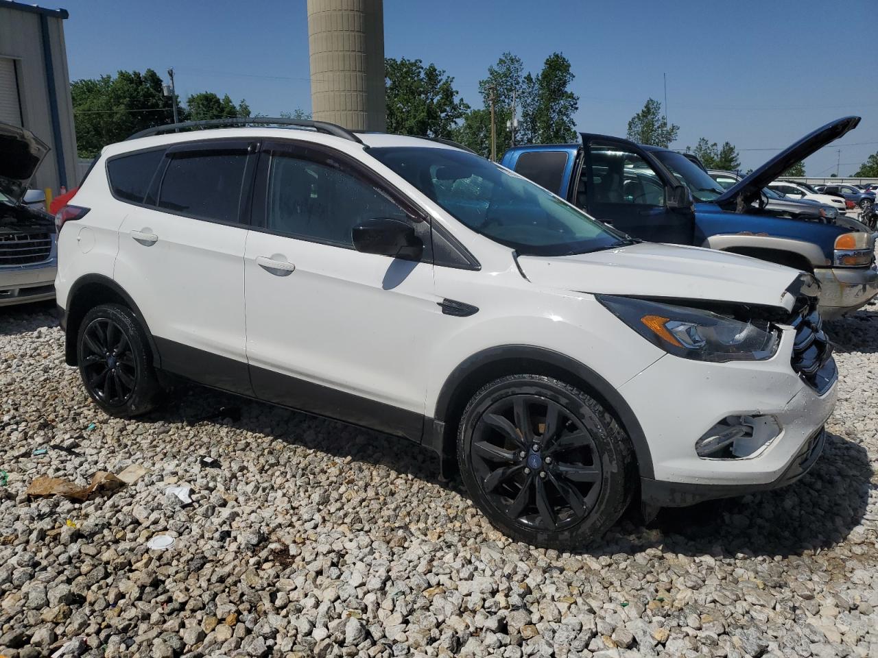 1FMCU9G98HUD13579 FORD ESCAPE 2017