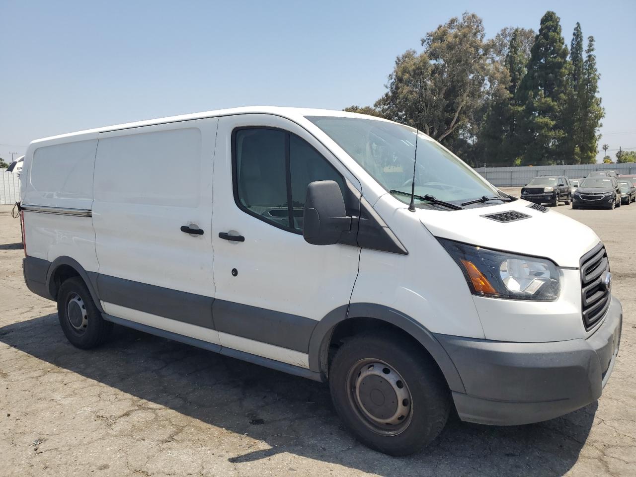 1FTYE1YM0HKB34668 FORD TRANSIT 2017
