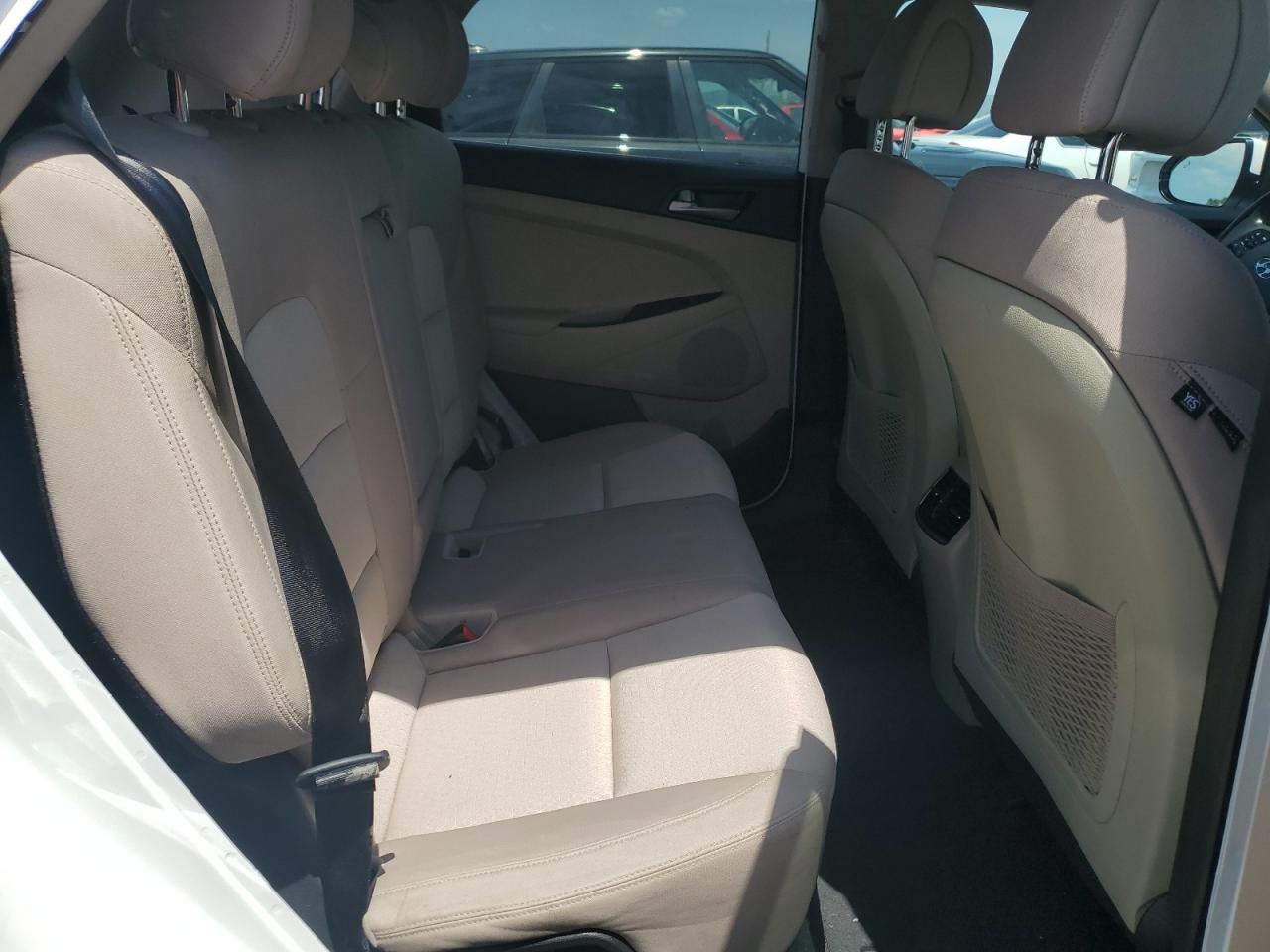 KM8J3CAL3JU685977 2018 Hyundai Tucson Sport