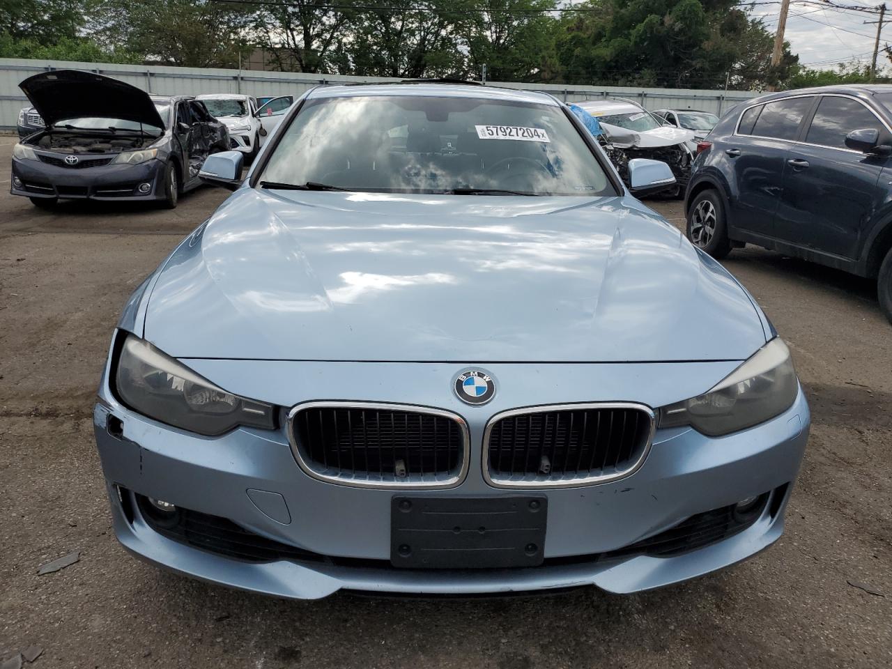 2013 BMW 328 Xi Sulev vin: WBA3B5C51DF595601