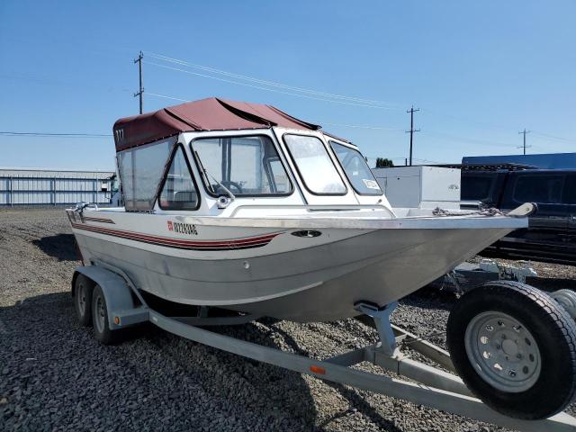 BOAT W/TRAILER 1998 white   WFE00691H798 photo #1