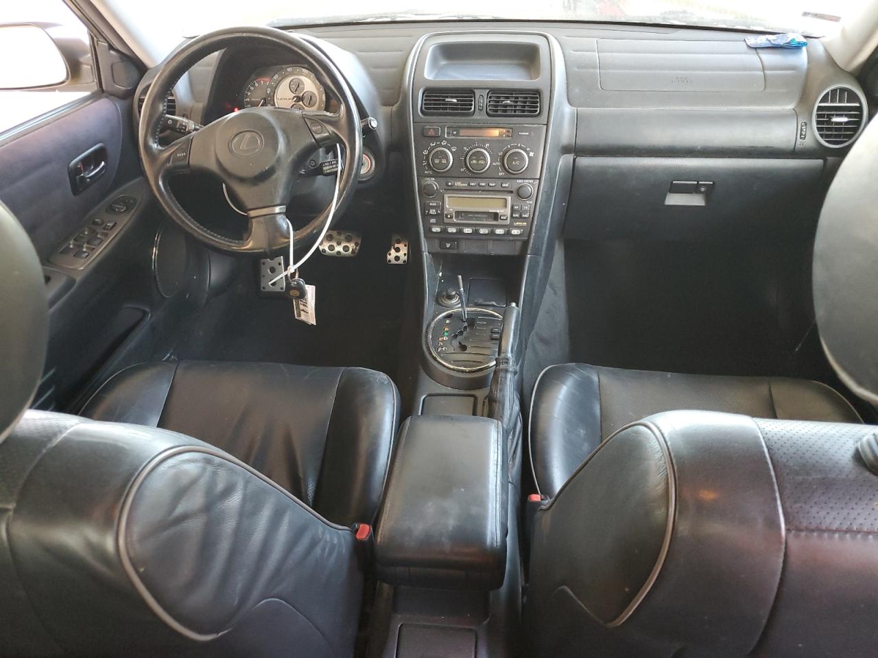 JTHBD192X20040000 2002 Lexus Is 300