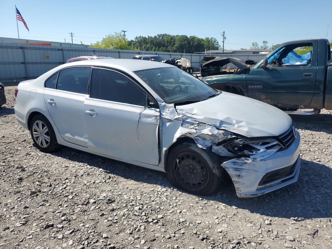 2017 Volkswagen Jetta S vin: 3VW2B7AJ3HM405312