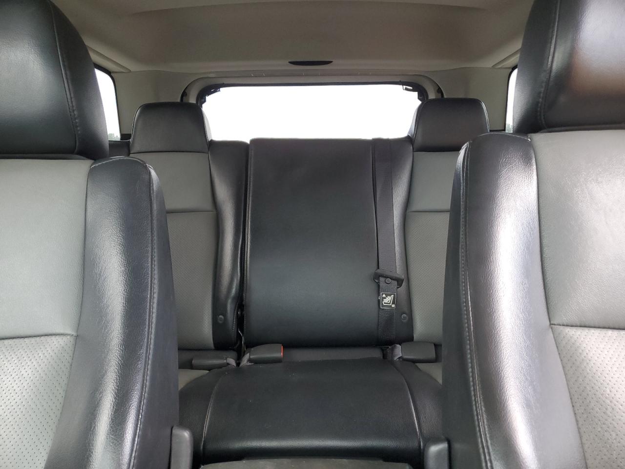 1J4PR4GK0AC133399 2010 Jeep Grand Cherokee Laredo