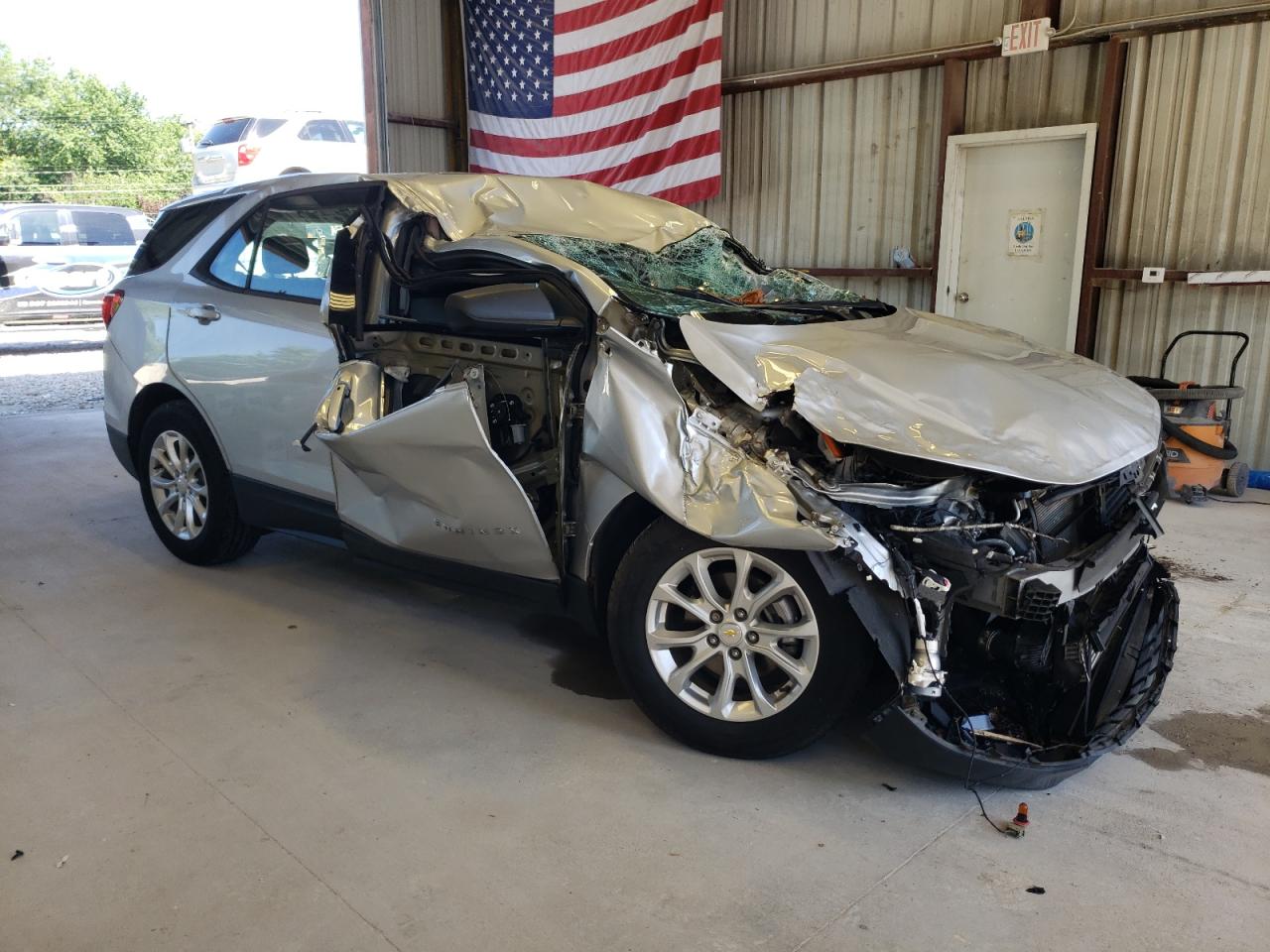2GNAXHEV5J6161690 CHEVROLET EQUINOX 2018