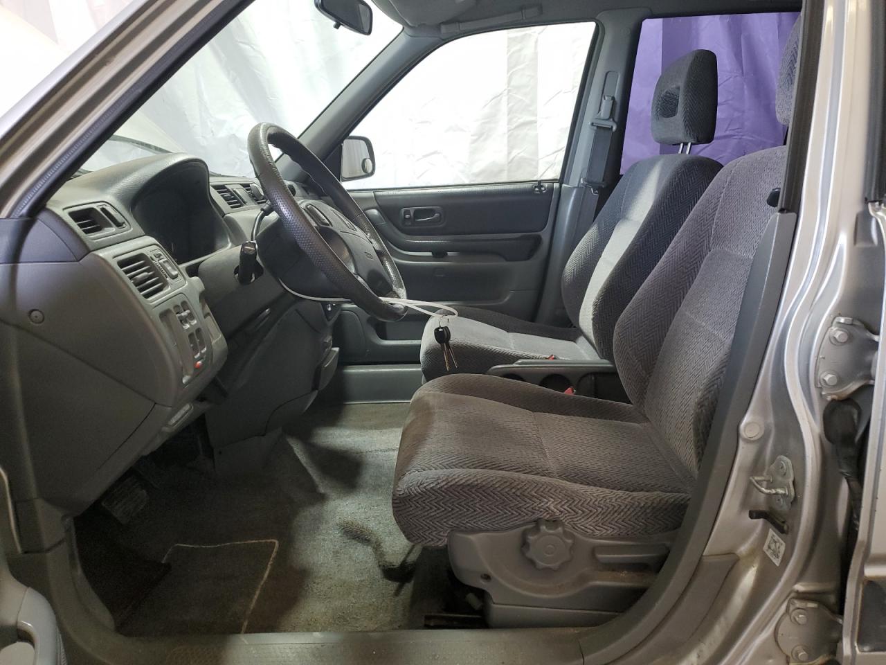 JHLRD1841VC070639 1997 Honda Cr-V Lx