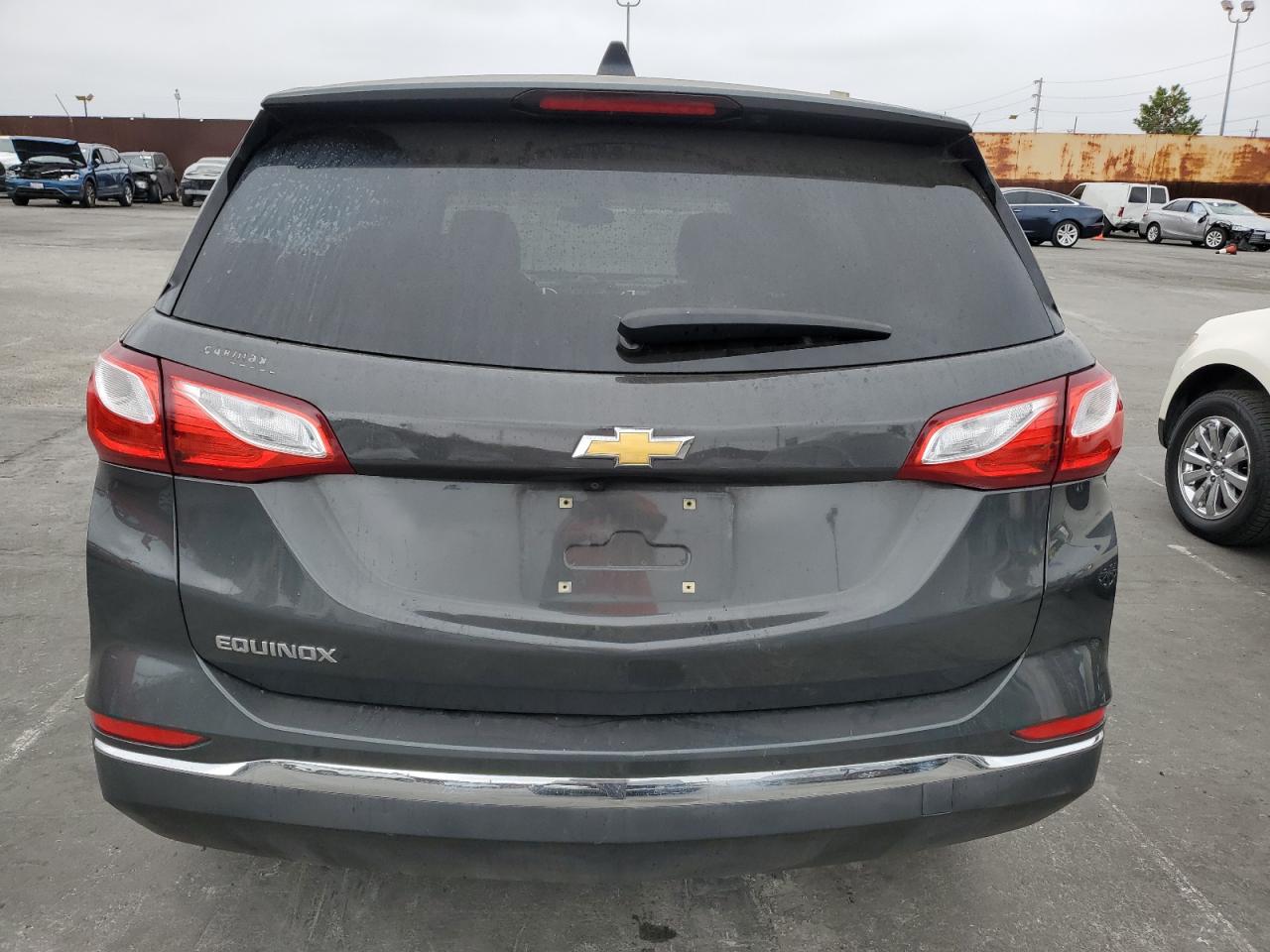 2GNAXHEV0J6335942 CHEVROLET EQUINOX 2018