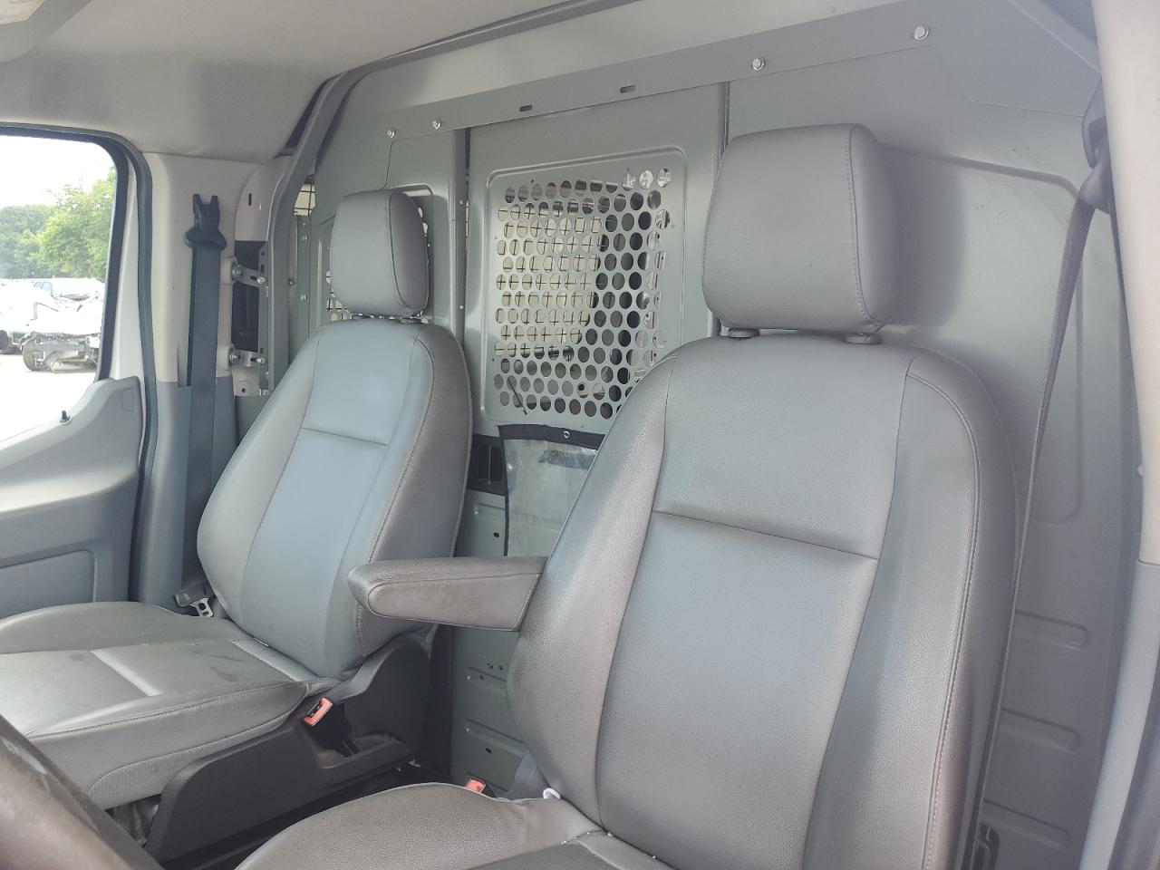 1FTNR1YG2FKA90607 2015 Ford Transit T-250