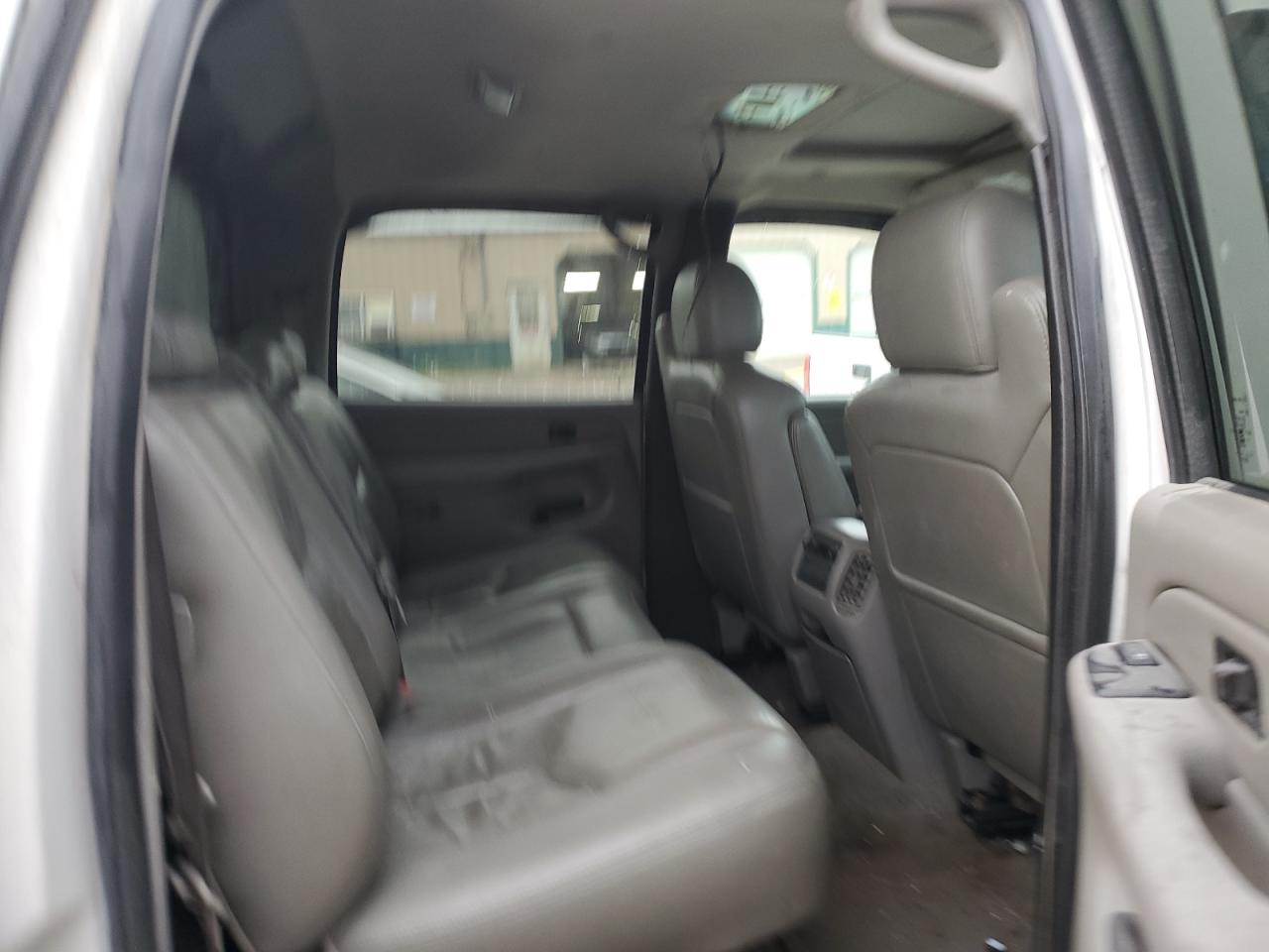 3GNEK12Z66G203052 2006 Chevrolet Avalanche K1500