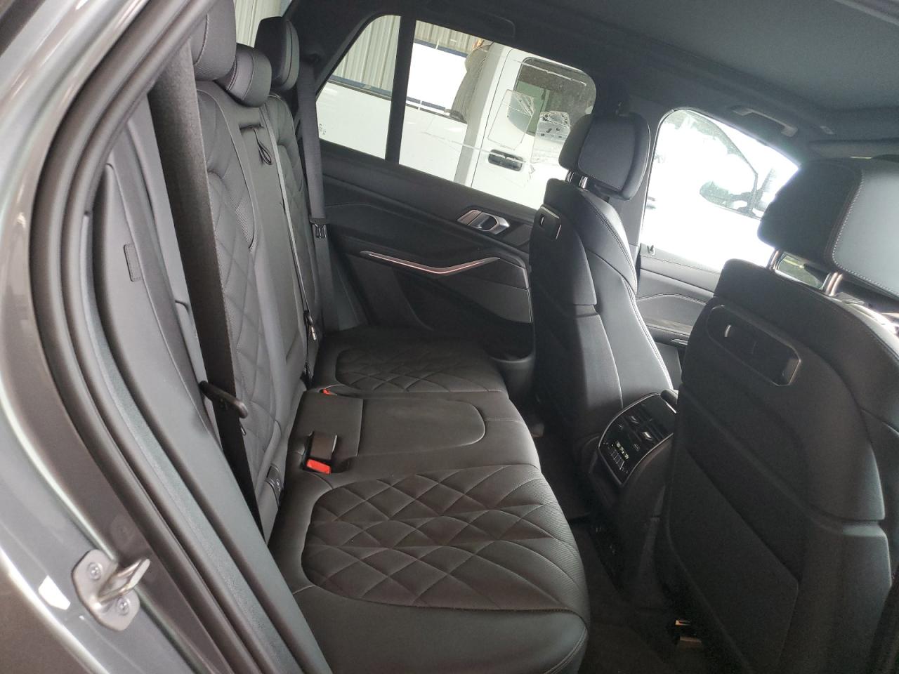 5UX23EU08R9S14121 2024 BMW X5 xDrive40I