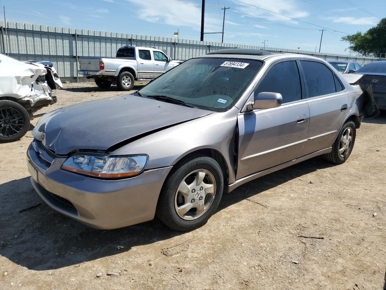 1HGCG5656YA008166 2000 Honda Accord Ex