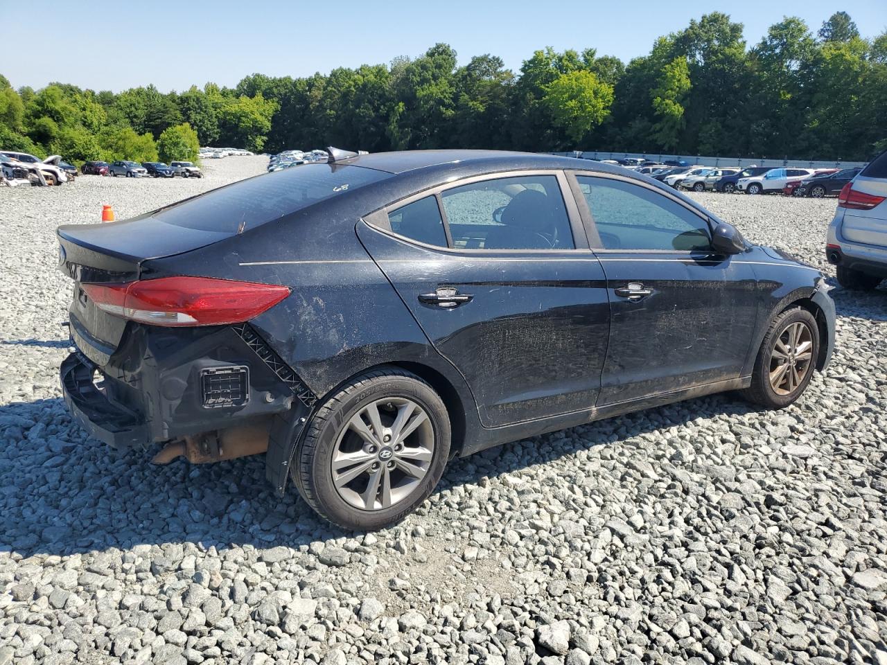 2017 Hyundai Elantra Se vin: KMHD84LF1HU063612