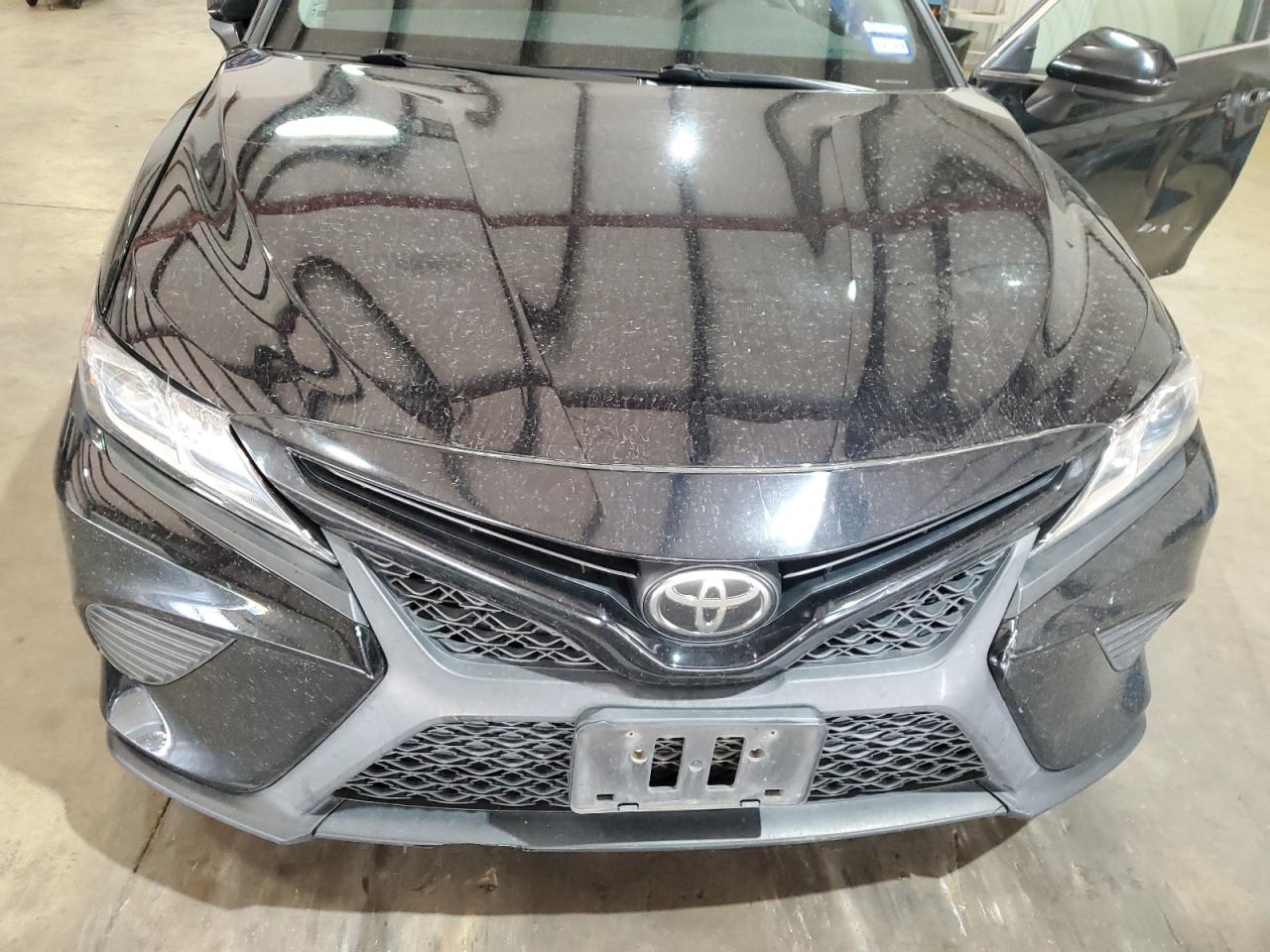 4T1B11HK8JU032654 TOYOTA CAMRY 2018