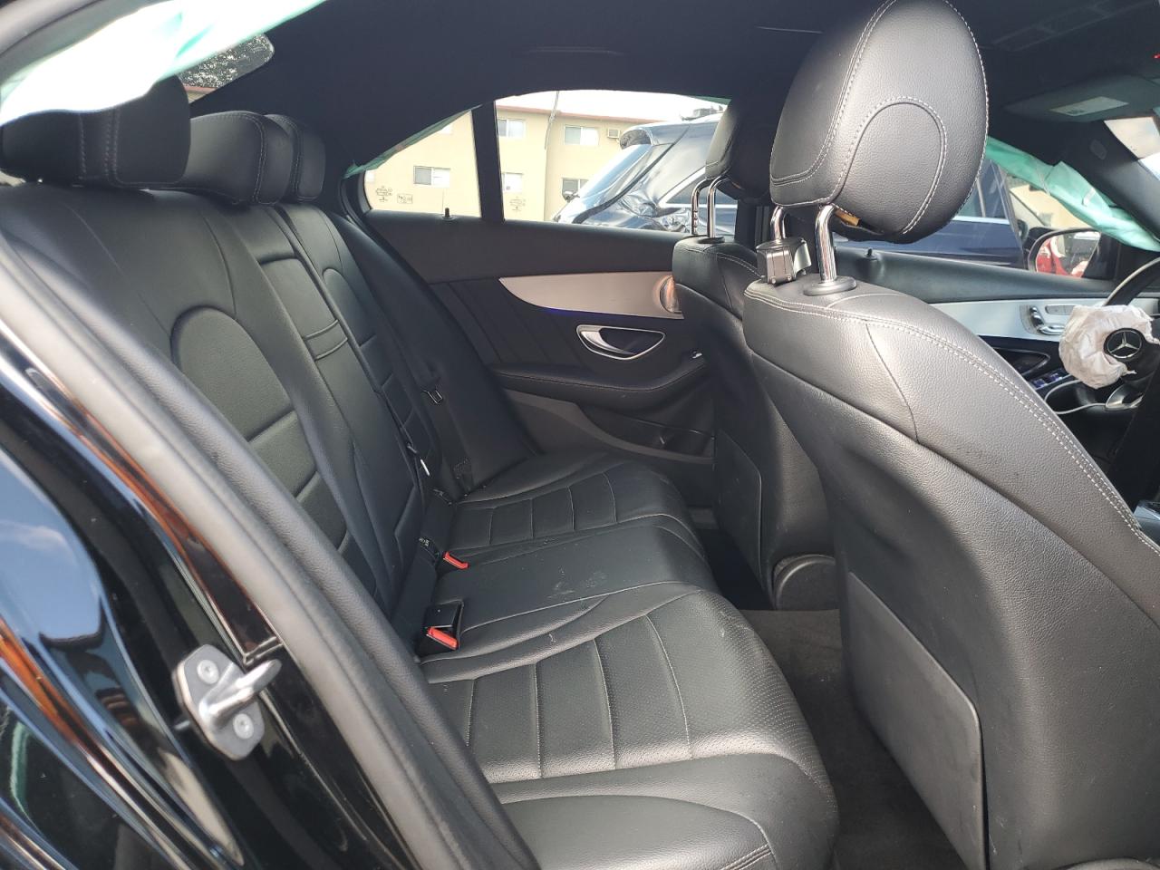 55SWF8DB7KU303184 2019 Mercedes-Benz C 300