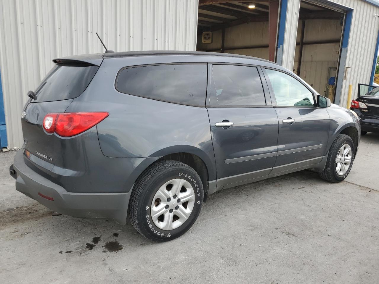 2012 Chevrolet Traverse Ls vin: 1GNKRFED2CJ260550