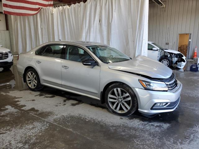 VIN 1VWGT7A36HC055244 2017 VOLKSWAGEN PASSAT no.4