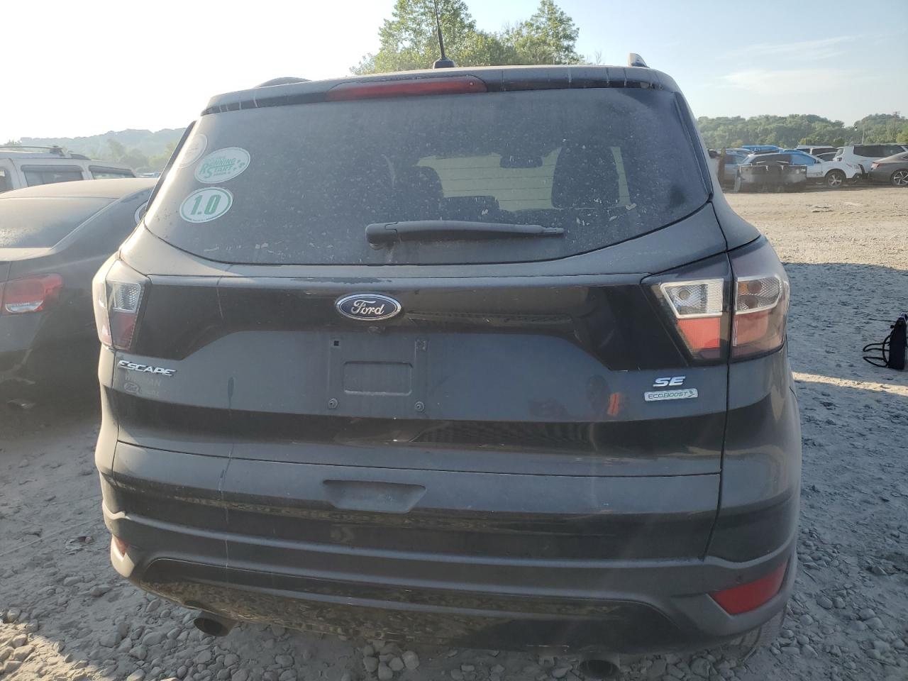 1FMCU0GD0HUC10656 FORD ESCAPE 2017