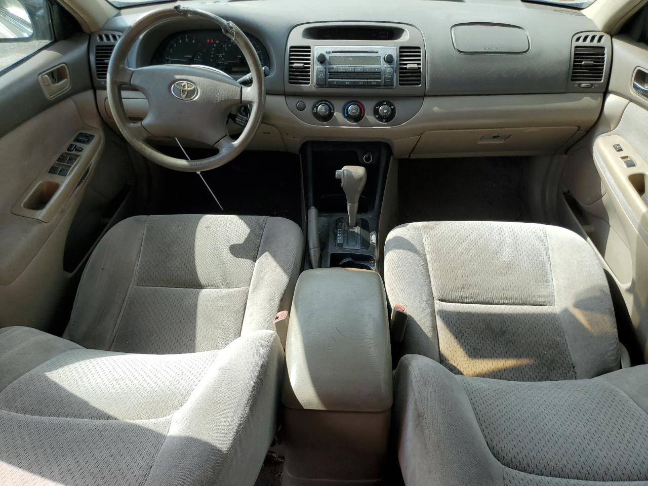 4T1BE32K44U851674 2004 Toyota Camry Le