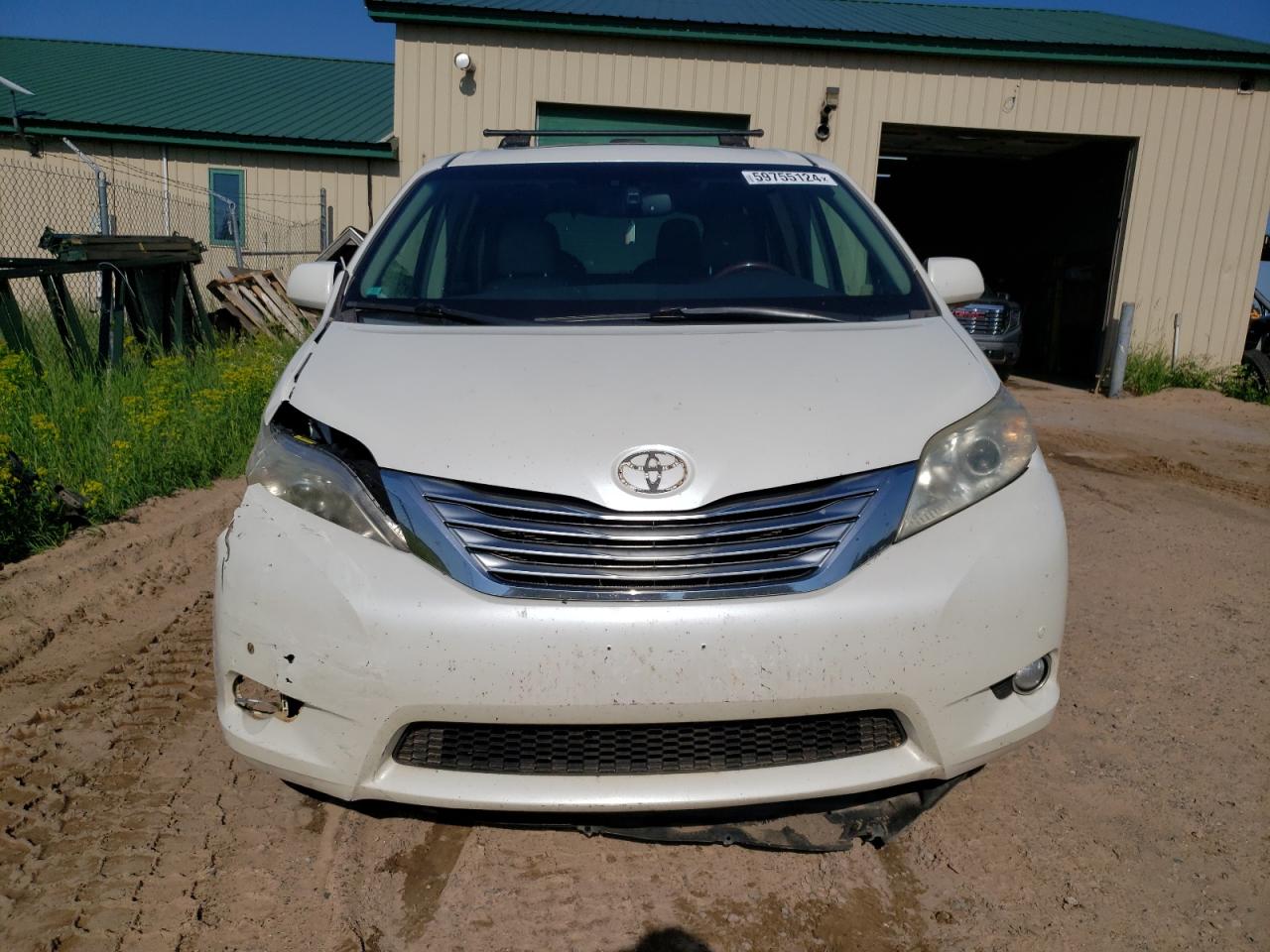 5TDDK3DC5CS035930 2012 Toyota Sienna Xle