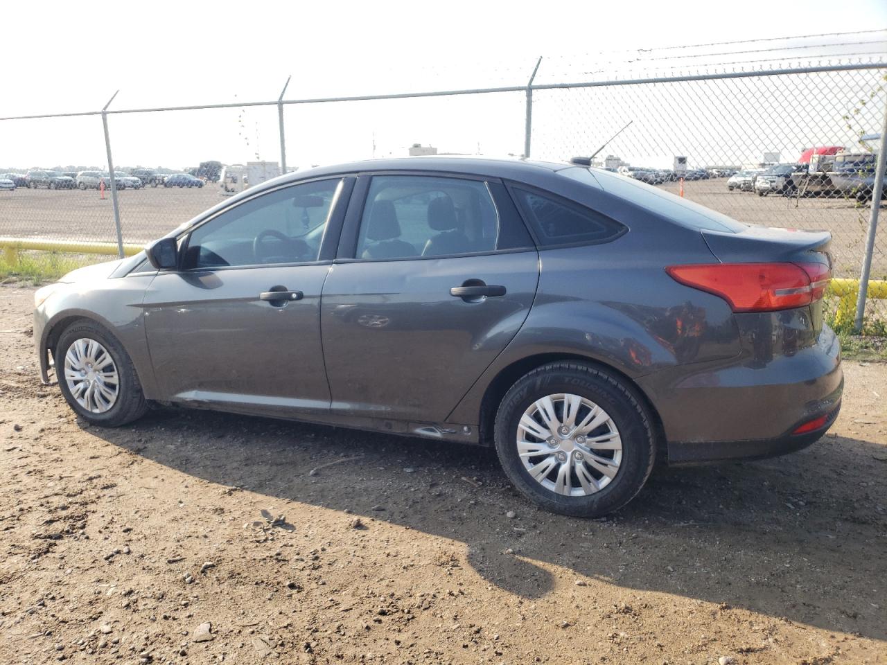 1FADP3E23JL222885 2018 Ford Focus S