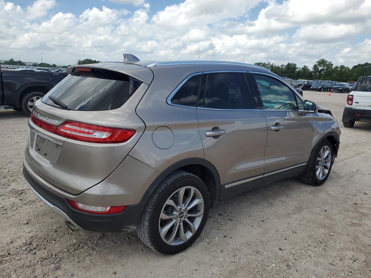 2019 Lincoln Mkc Select vin: 5LMCJ2C96KUL23165