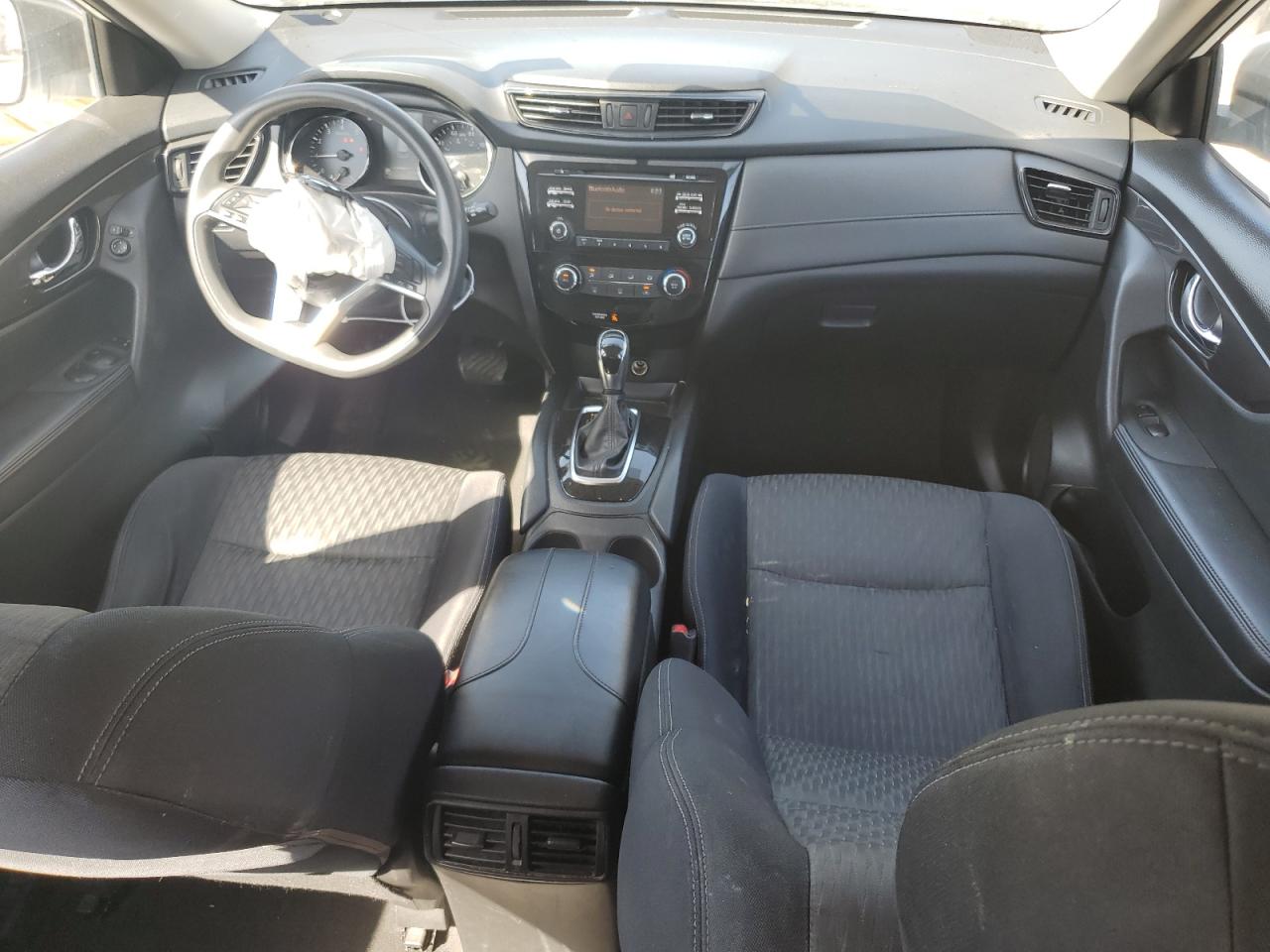 JN8AT2MT2HW148868 NISSAN ROGUE 2017