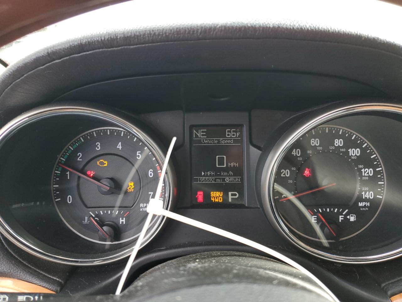 1J4RR6GT5BC596153 2011 Jeep Grand Cherokee Overland