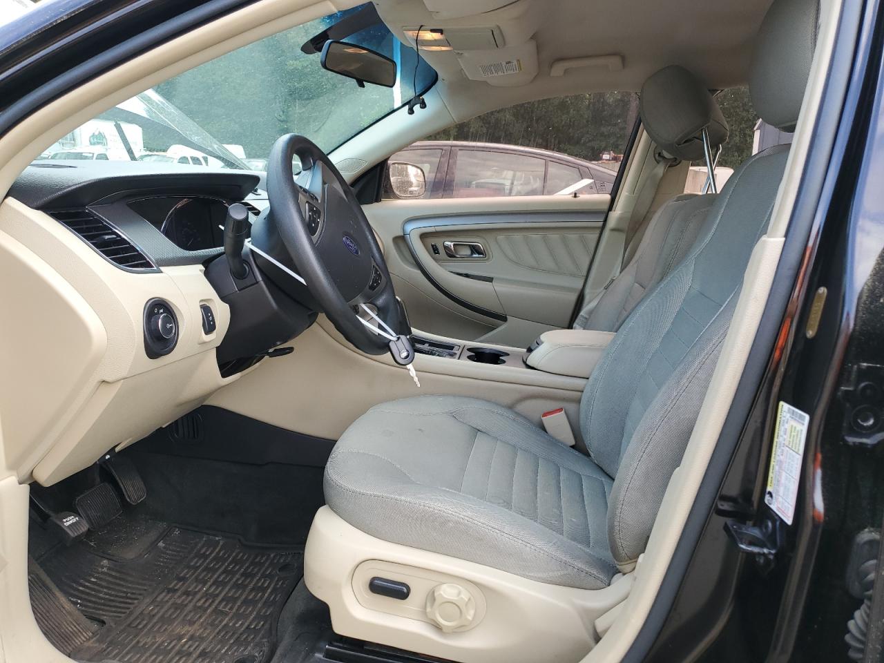 1FAHP2D81DG201998 2013 Ford Taurus Se