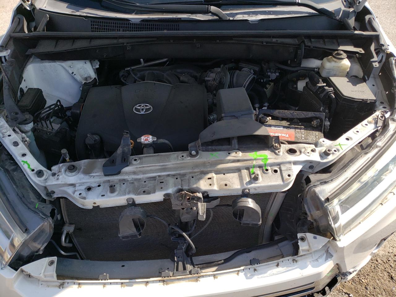 5TDDZRFHXJS856008 TOYOTA HIGHLANDER 2018