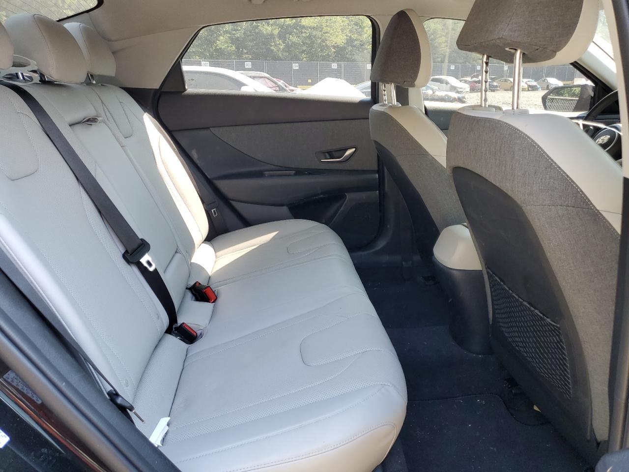 KMHLP4AG0NU363938 2022 Hyundai Elantra Limited