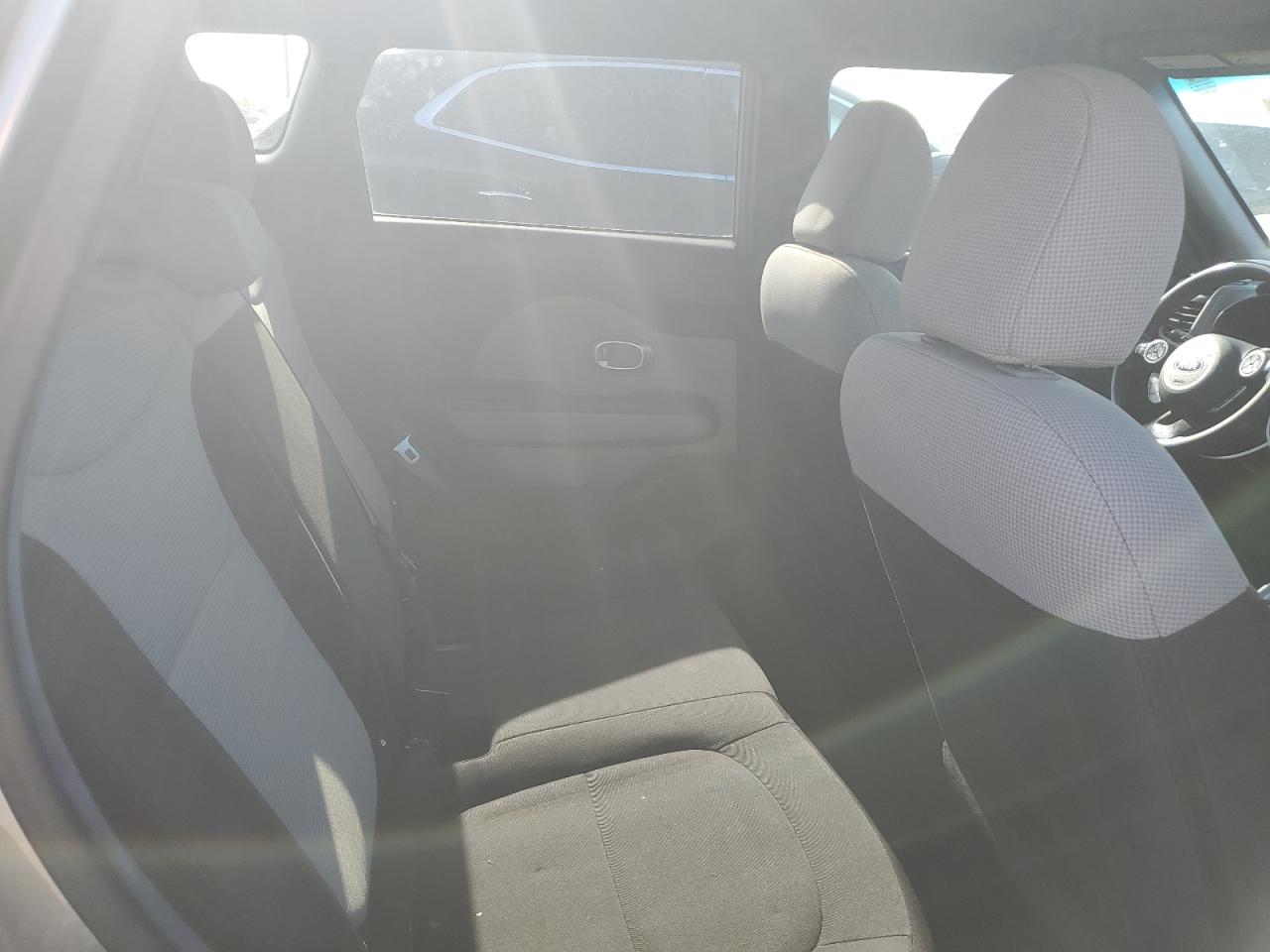 KNDJN2A26F7149563 2015 Kia Soul