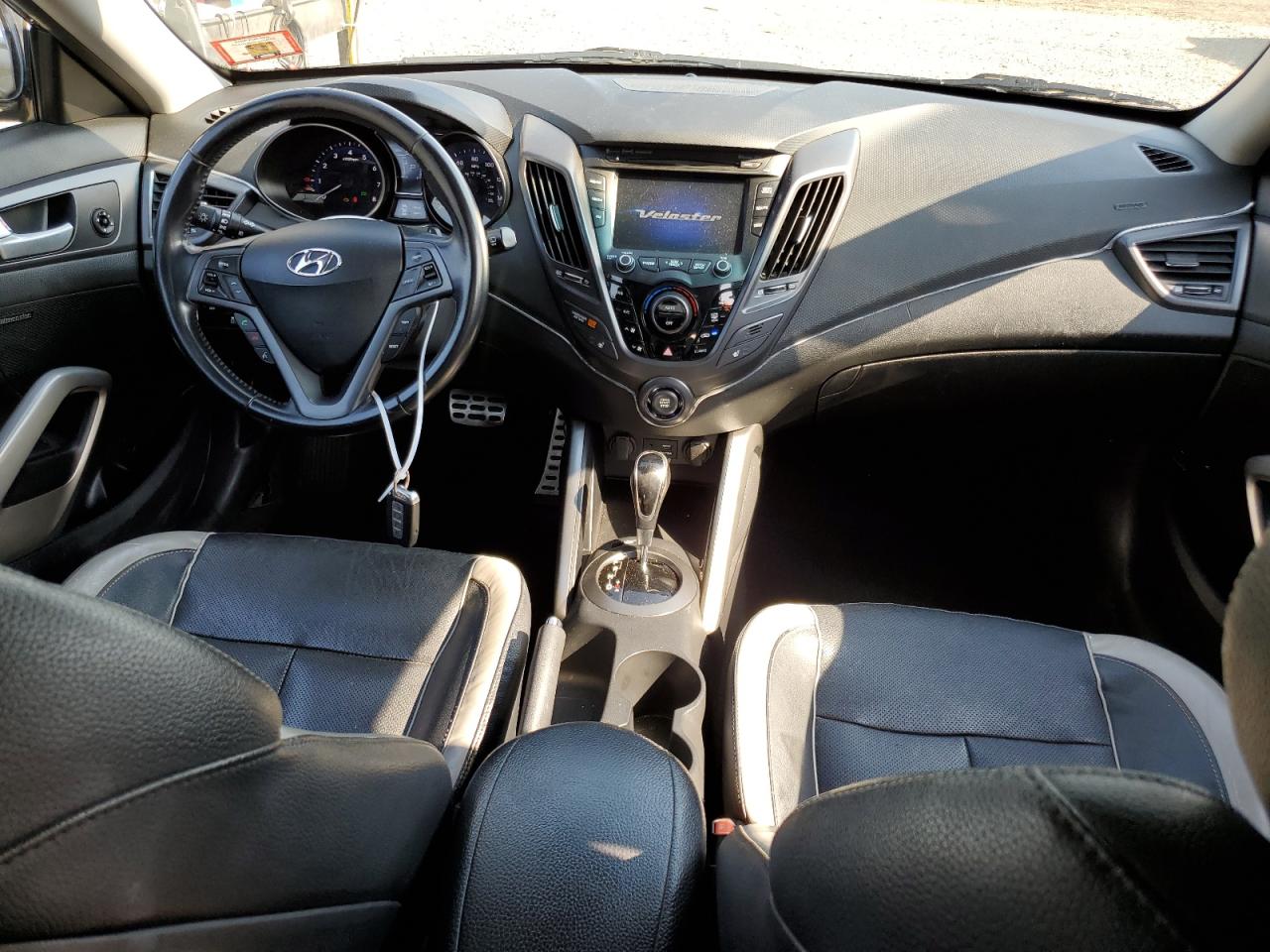 KMHTC6AE9FU238590 2015 Hyundai Veloster Turbo