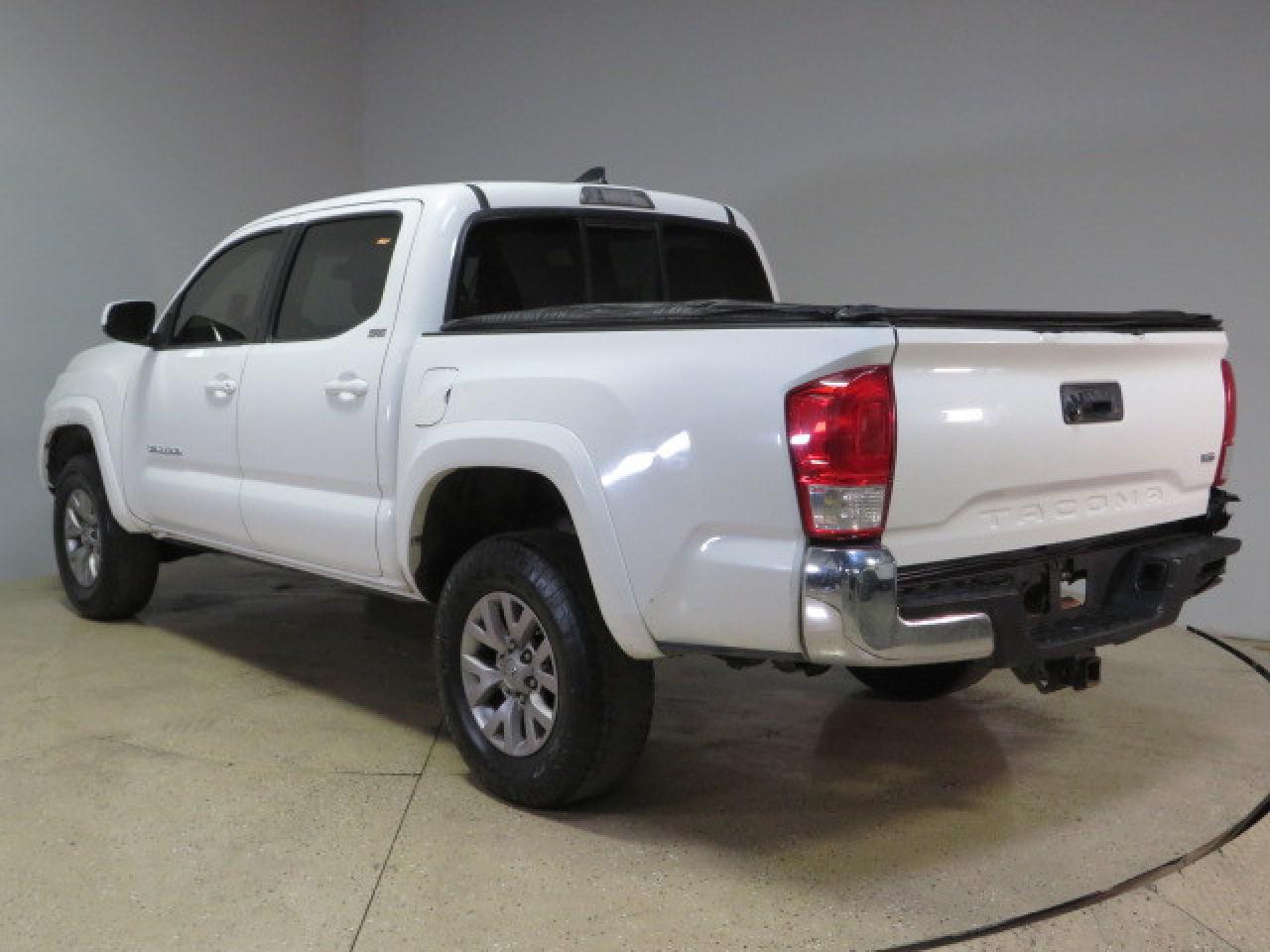 2016 Toyota Tacoma Double Cab vin: 3TMAZ5CNXGM003462