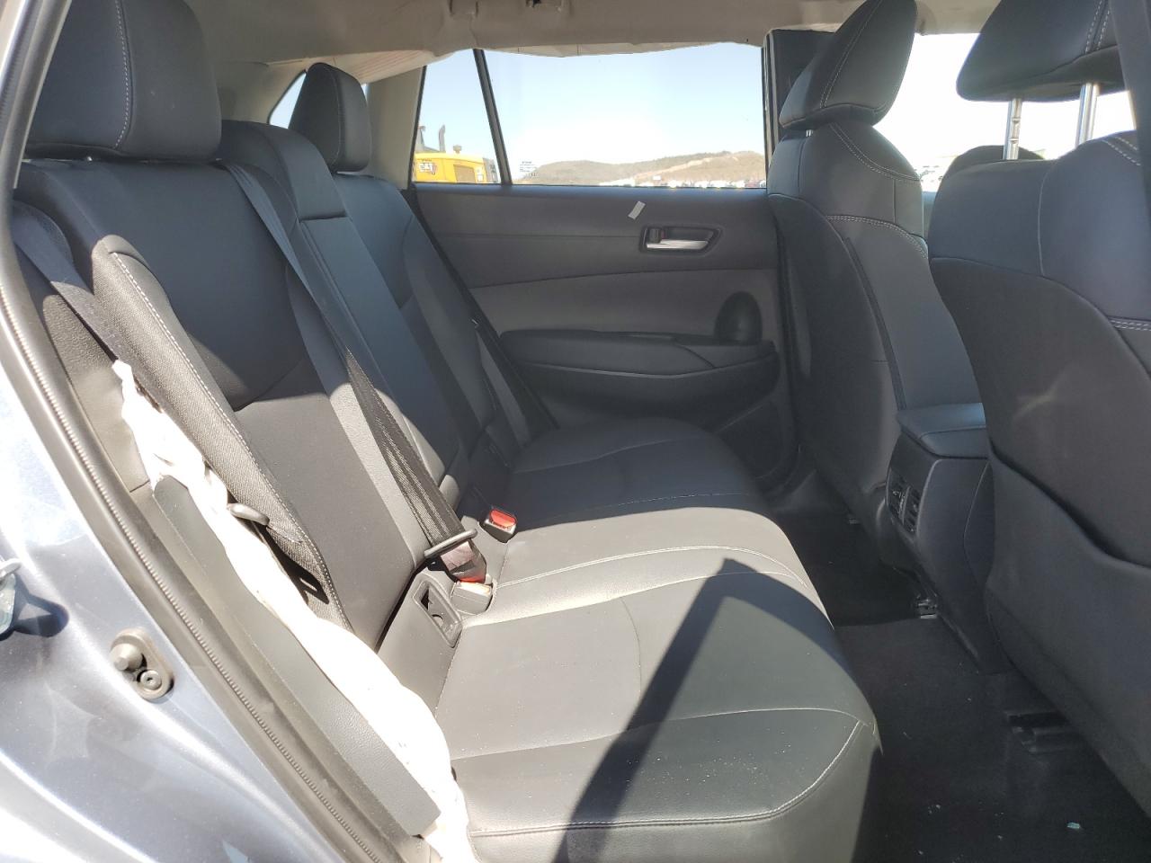 7MUEAABG2PV070275 2023 Toyota Corolla Cross Xle