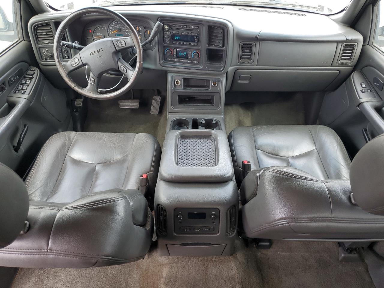 2GTEC13T151178083 2005 GMC New Sierra C1500