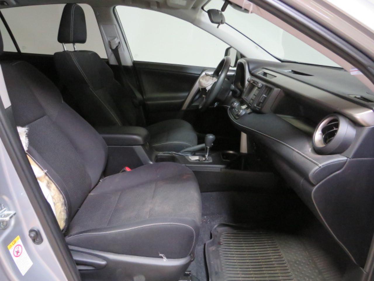 2T3RFREV0HW598421 TOYOTA RAV4 2017