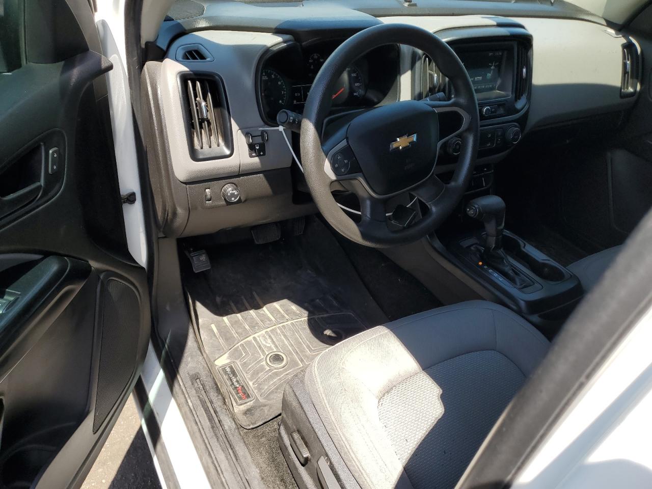 1GCHSBEN0J1206069 2018 Chevrolet Colorado