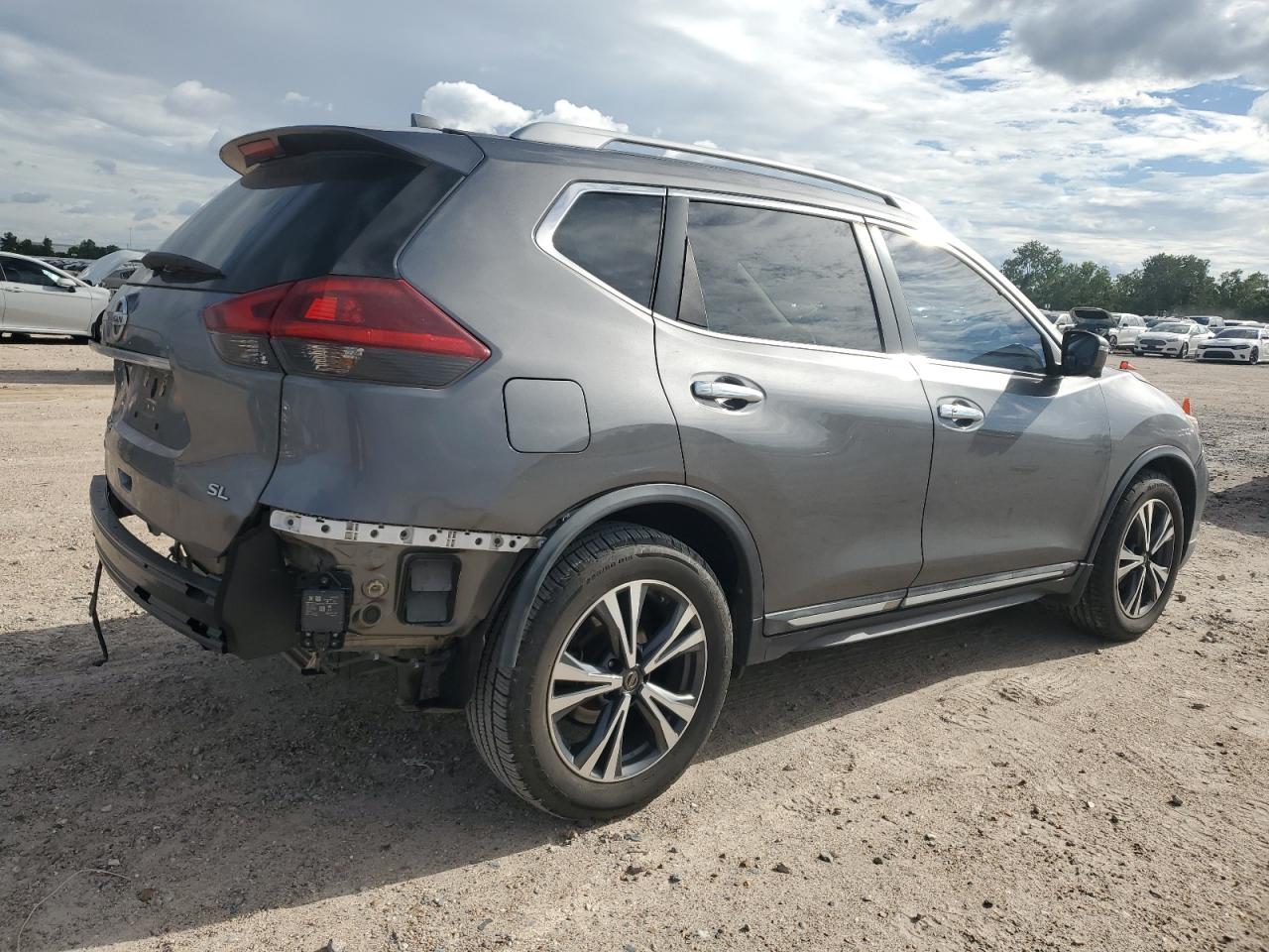 5N1AT2MT4JC840841 2018 Nissan Rogue S